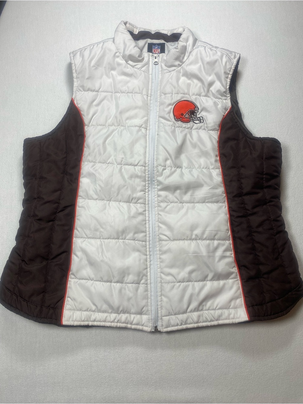 NFL Cleveland Browns Women’s XXL Puffer vest